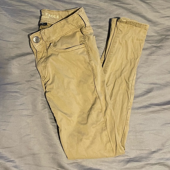 American Eagle Outfitters Pants - Women’s American Eagle Khaki Jeggings